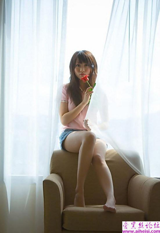 非常纯的一位花季美少女