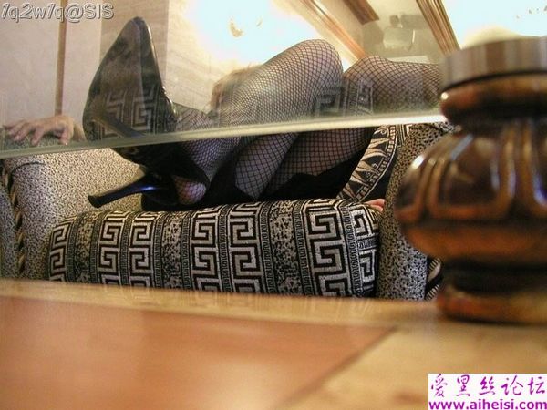 宾馆少妇黑丝秀