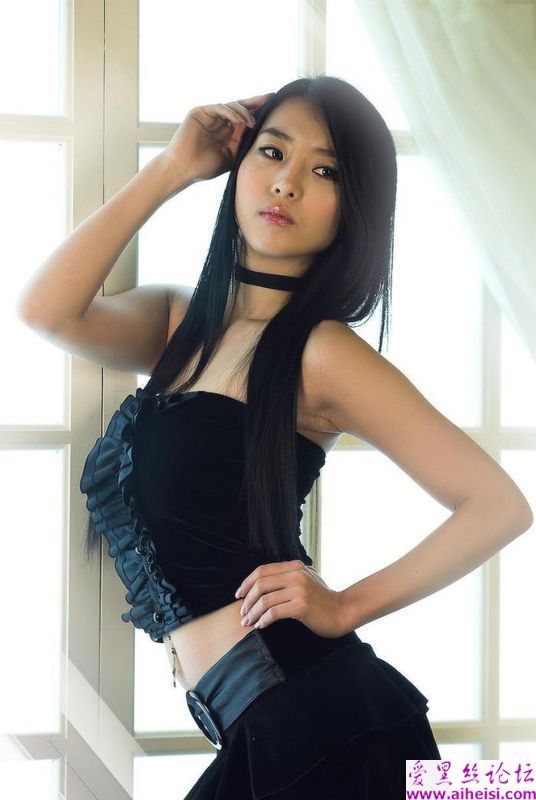 极品美腿妙不可言