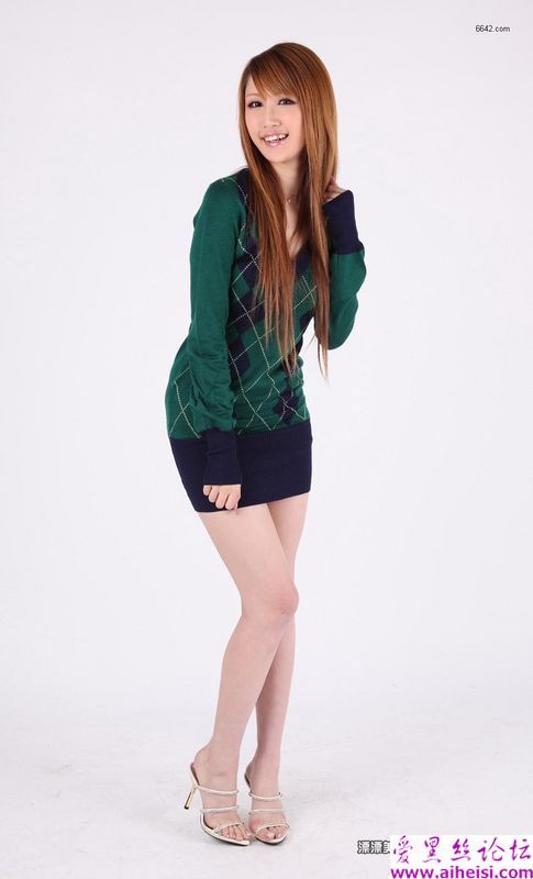 清纯长腿美女李健玲