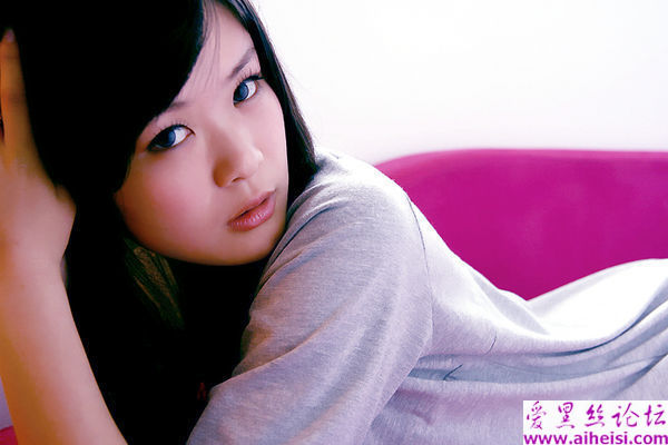 清醇的黑丝姑娘