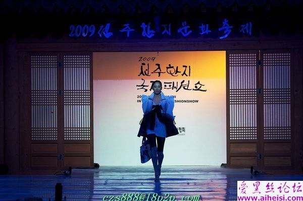 高丽棒子的长腿模特