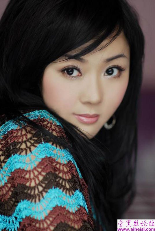 80后美女作家姜银写真全集