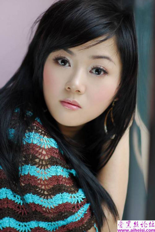 80后美女作家姜银写真全集