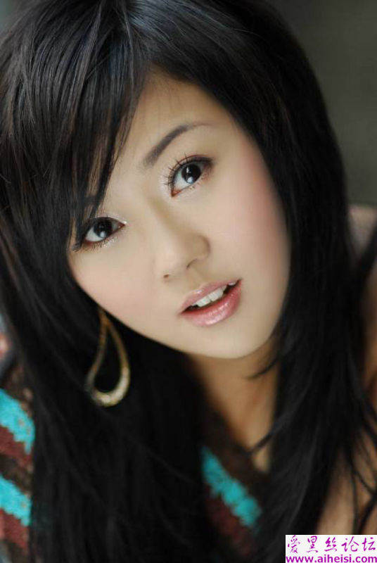 80后美女作家姜银写真全集