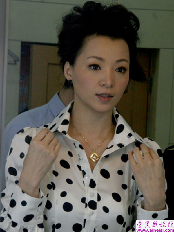 CCTV著名主持人董卿写真图