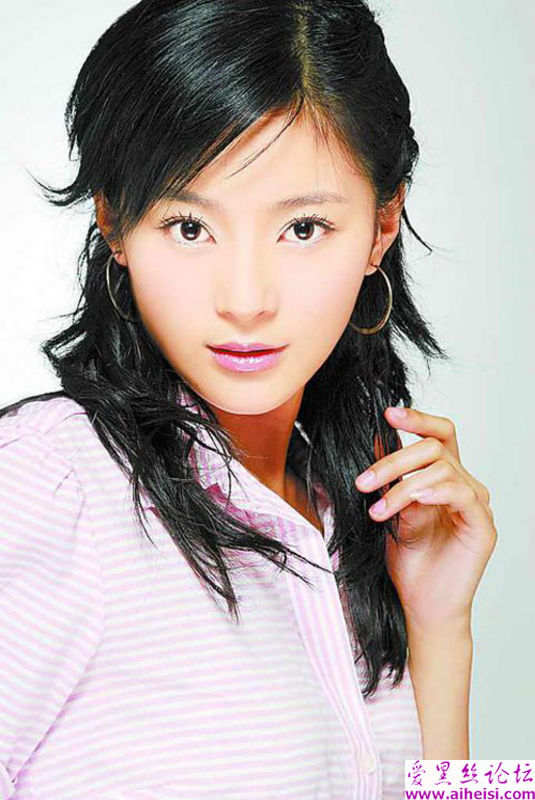 “岩女郎”王媛可图片