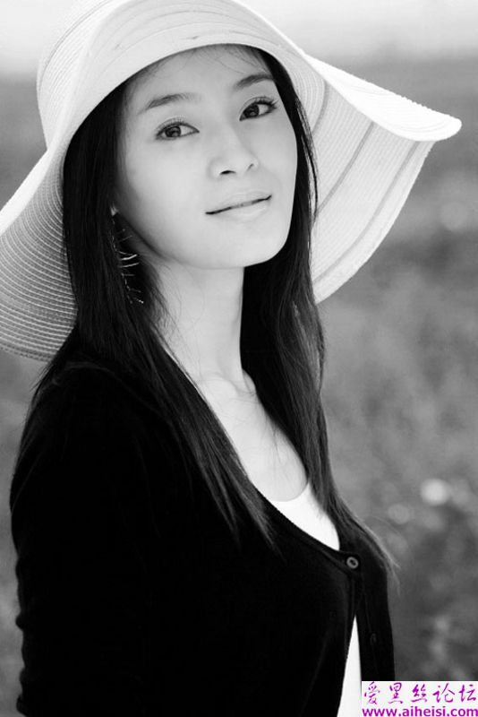 “岩女郎”王媛可图片