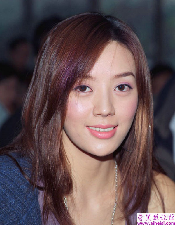 “最受欢迎模特奖”得主周伟童艺术写真照
