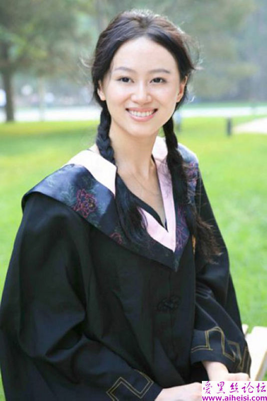 中国体坛气质美女戴菲菲写真图片