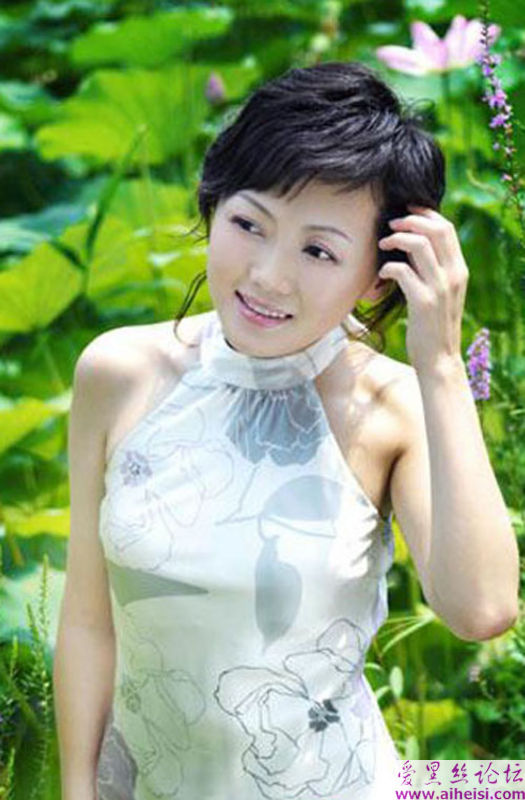 中央电视台中文国际频道女主持人柴璐