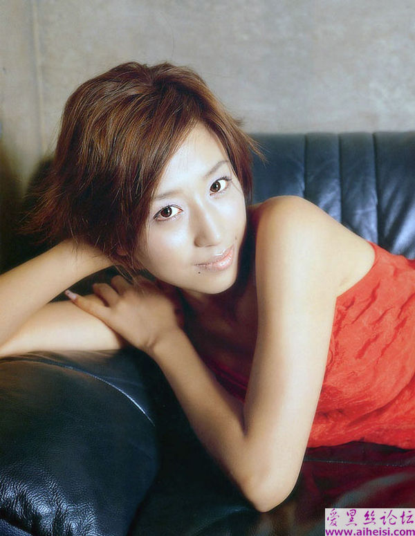 华人女歌手本多ruru时尚写真图