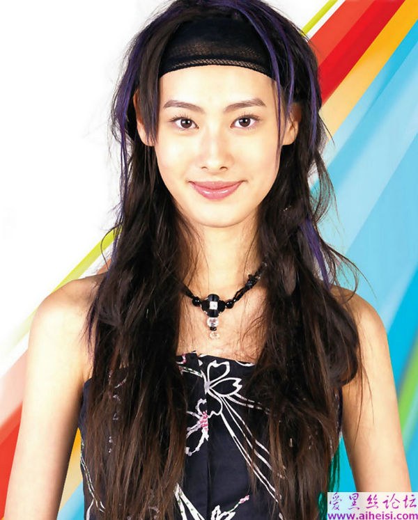 华人女歌手梁洛施Isabella清晰写真图片