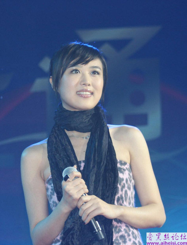 又一美丽超级女声-陈西贝可爱写真图片