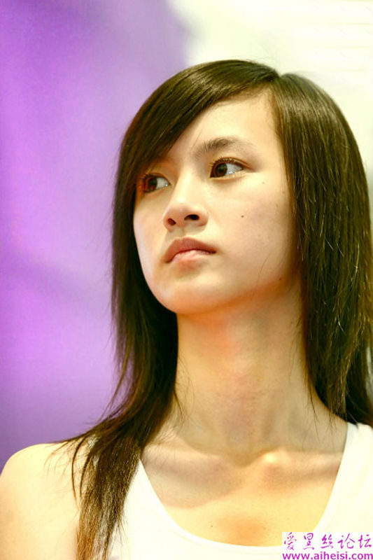 大陆女星丁贝莉写真图片