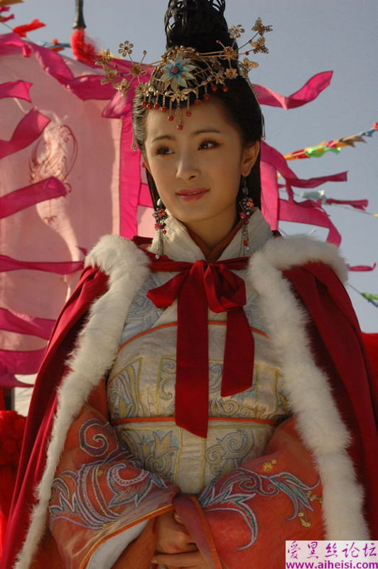 大陆电视女星杨幂可爱写真图
