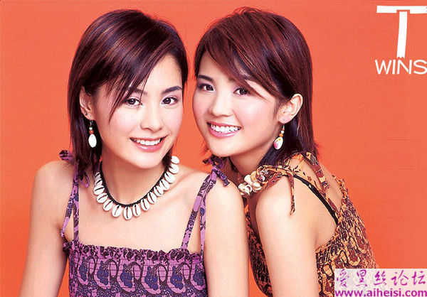 快乐天使Twins姐妹写真图片