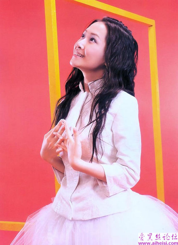 悲歌之后关心妍最新写真图片