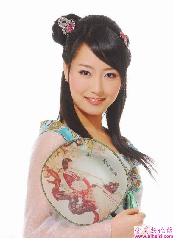 新版《红楼梦》选秀演员蔡飞雨写真图