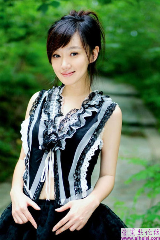 清纯女星薛佳凝写真图片