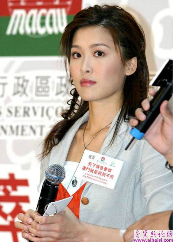 演员时装模特儿周汶绮图片