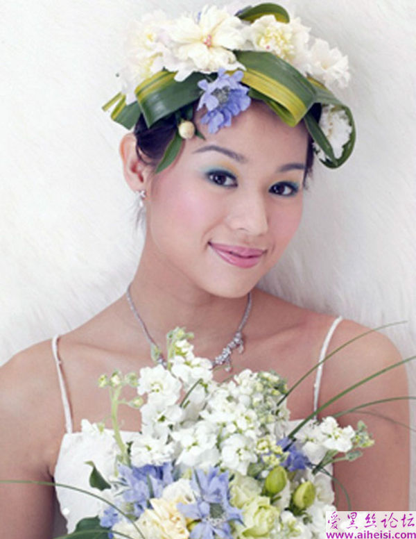 电影《野蛮奶奶大战戈师奶》中的杏儿个人写真图