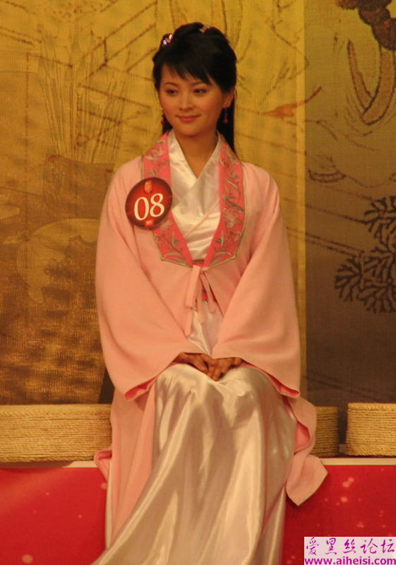 红楼选秀女星邓莎写真图片