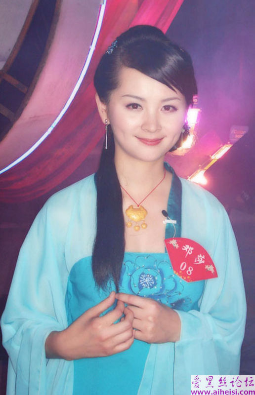 红楼选秀女星邓莎写真图片