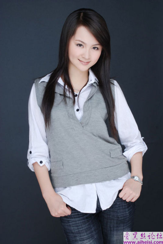 红楼选秀女星邓莎写真图片