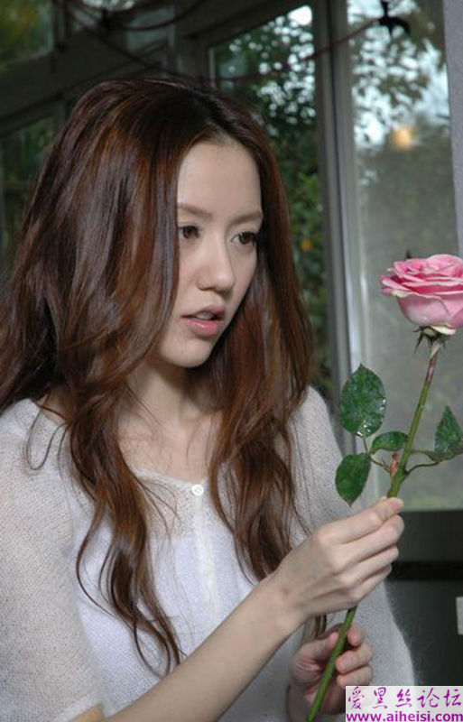 绽放的花朵--萧萧
