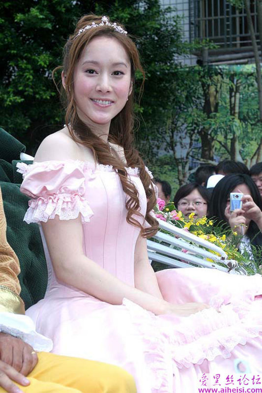 美丽歌手-许慧欣个人写真图片