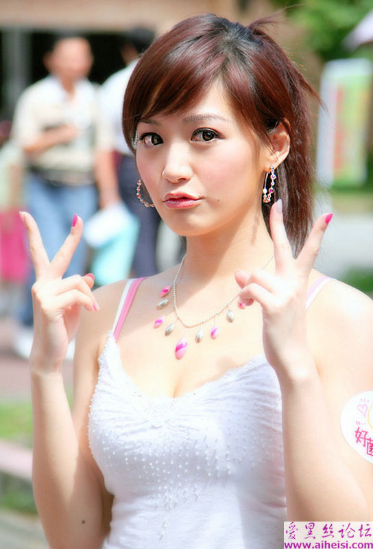 美女模特王仁怡性感写真图