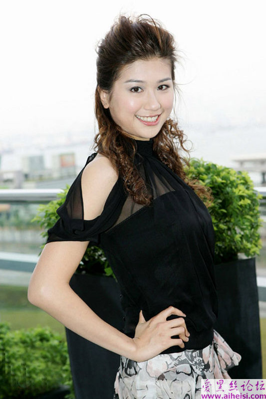 美籍华人名模曹敏莉写真图片