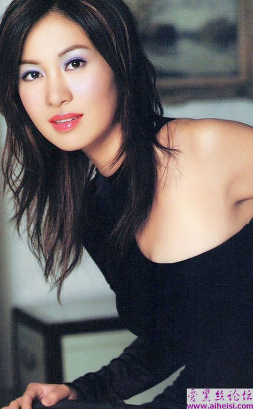 获得国际华裔小姐冠军和“最具古典美态奖”的叶璇写真图