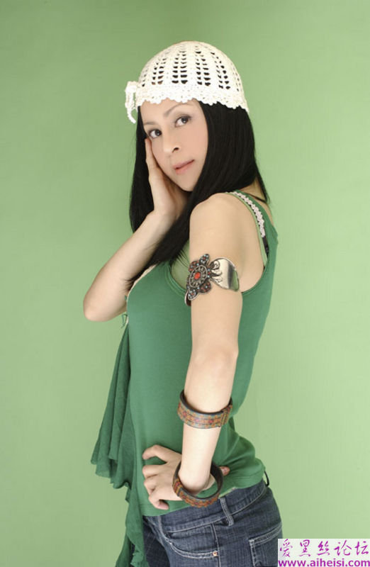 著名歌手高胜美写真图