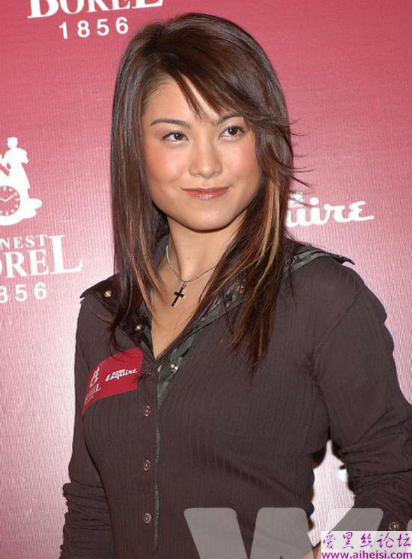 被誉为“港版藤原纪香”的廖碧儿写真图片
