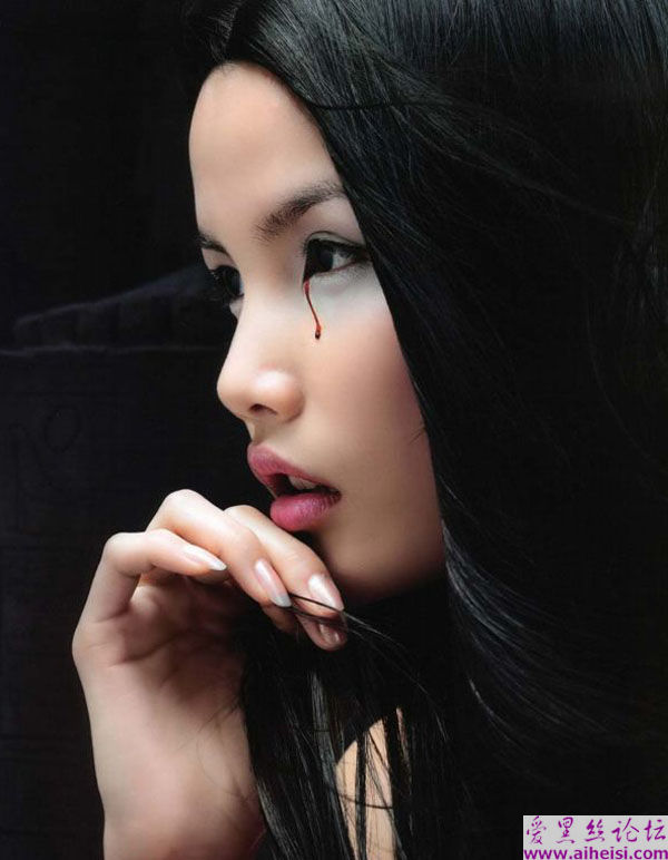 被誉为清丽佳人的模特冯婧写真图片