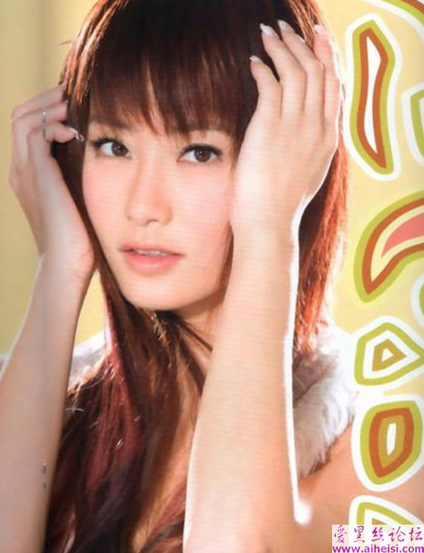 赵虹乔—乔杰立唯一的女子团体“七朵花”的团长