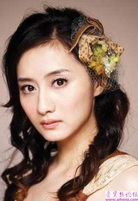 饰演梅花三弄而走红的台湾女演员陈德容图组