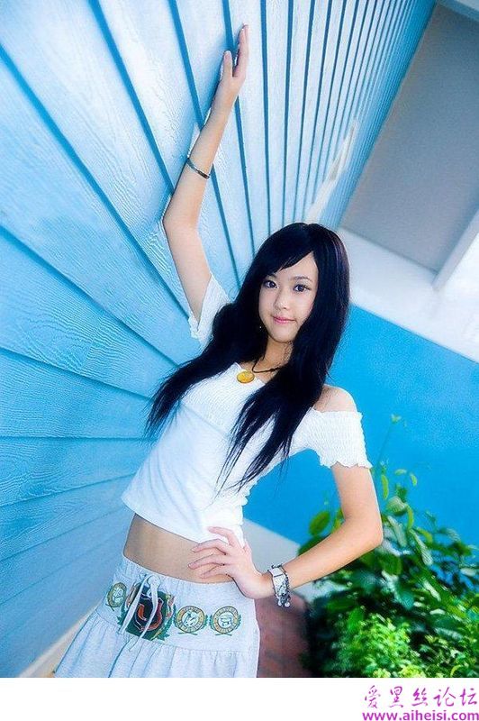 15岁性感小妹妹你喜欢吗