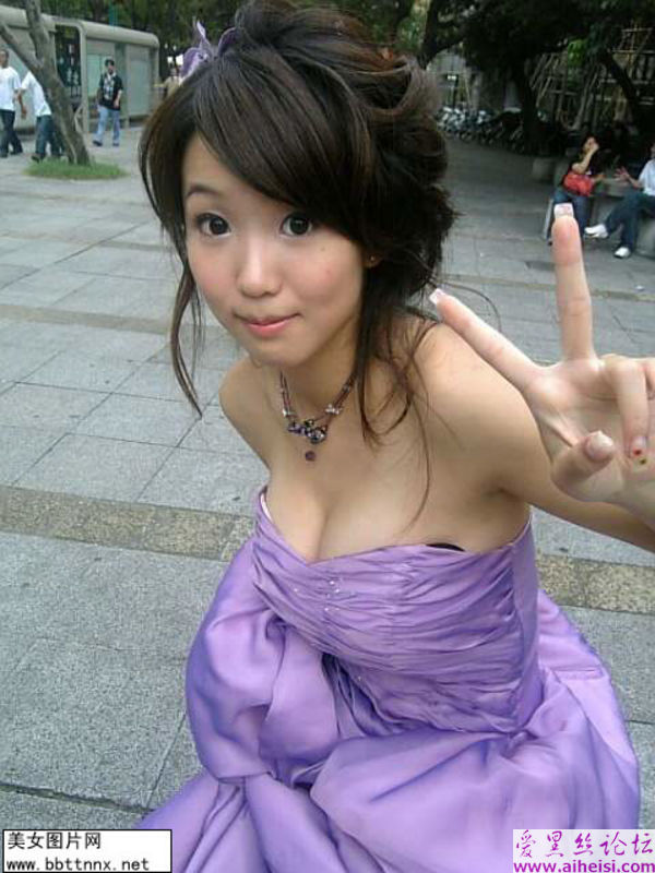18岁台湾美少女写真