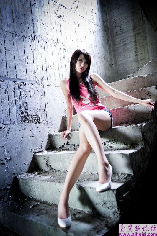 一位身材婀娜的北京妹子