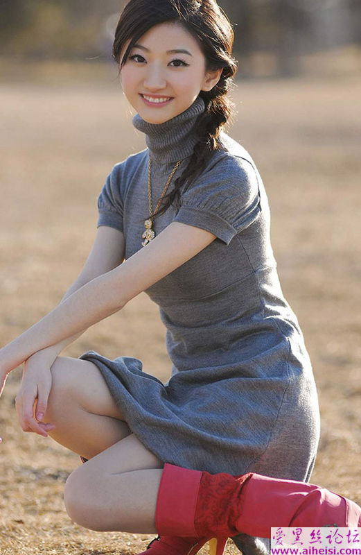 上海大都市里的美丽公主女孩