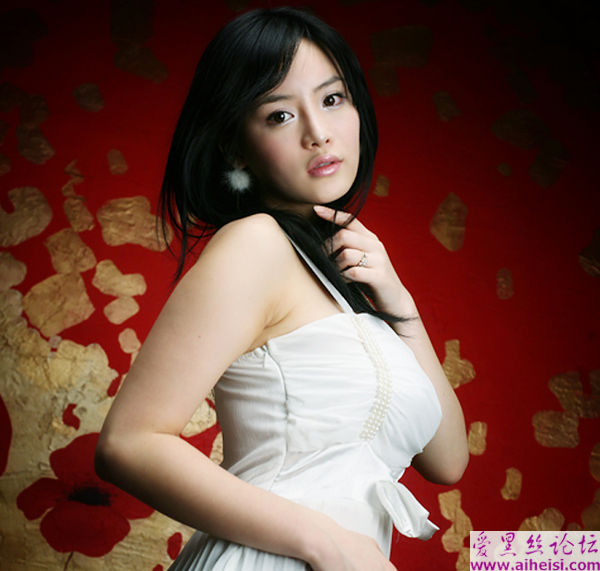 丰满妹妹,人见人爱