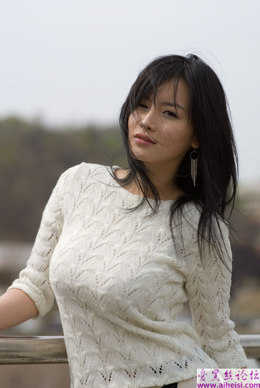 丰满的性感女人