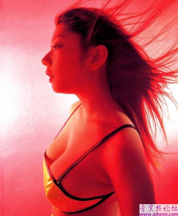 丰韵章显玉女媚