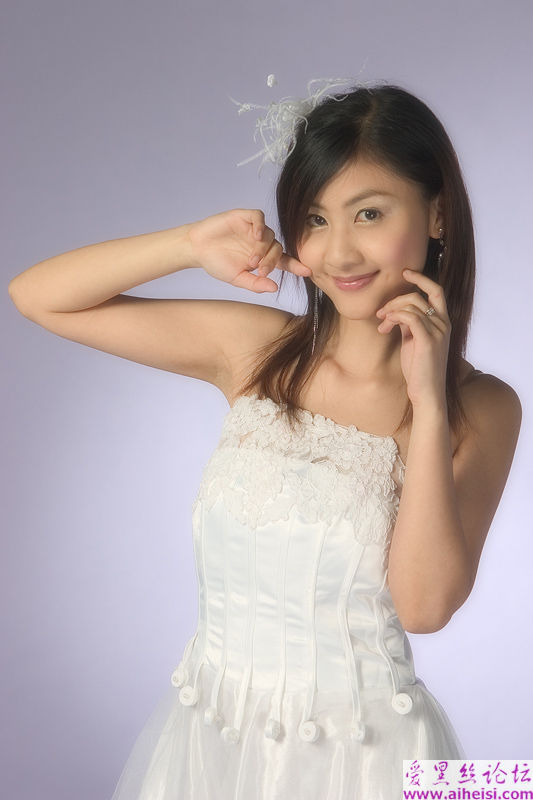 亭亭玉立的少女