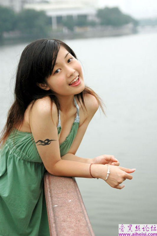 优美的广州美少女