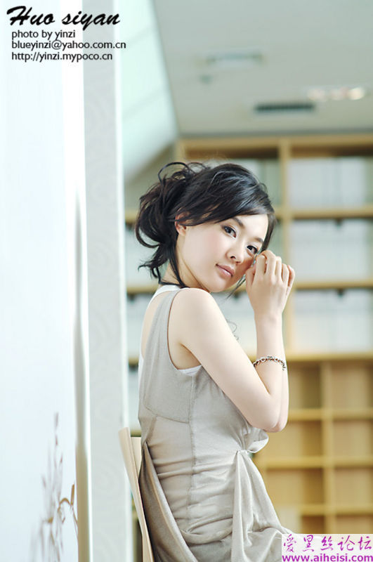 似曾相识美貌燕女来