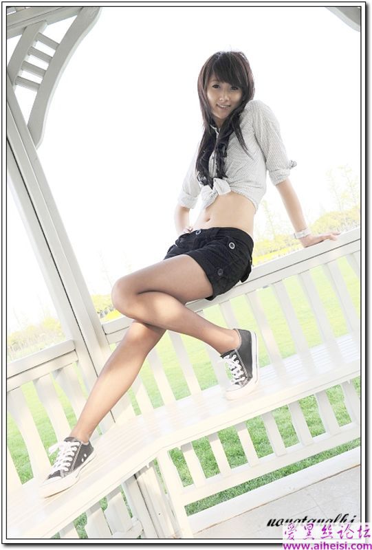 俊俏的极品少女
